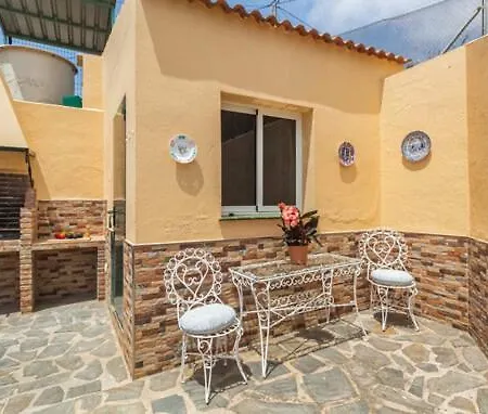 Casa Candiles بيت للعطل